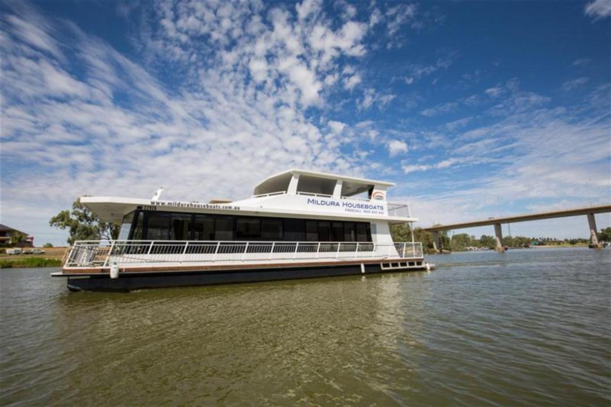 house boat mildura houseboat mildura 3500 victoria australia house boat mildura houseboat mildura 3500 victoria australia